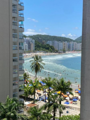 Apartamento no Guarujá com vista para o mar
